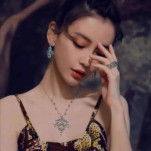 杨颖背景照片大全图片,光影交织下的美丽瞬间